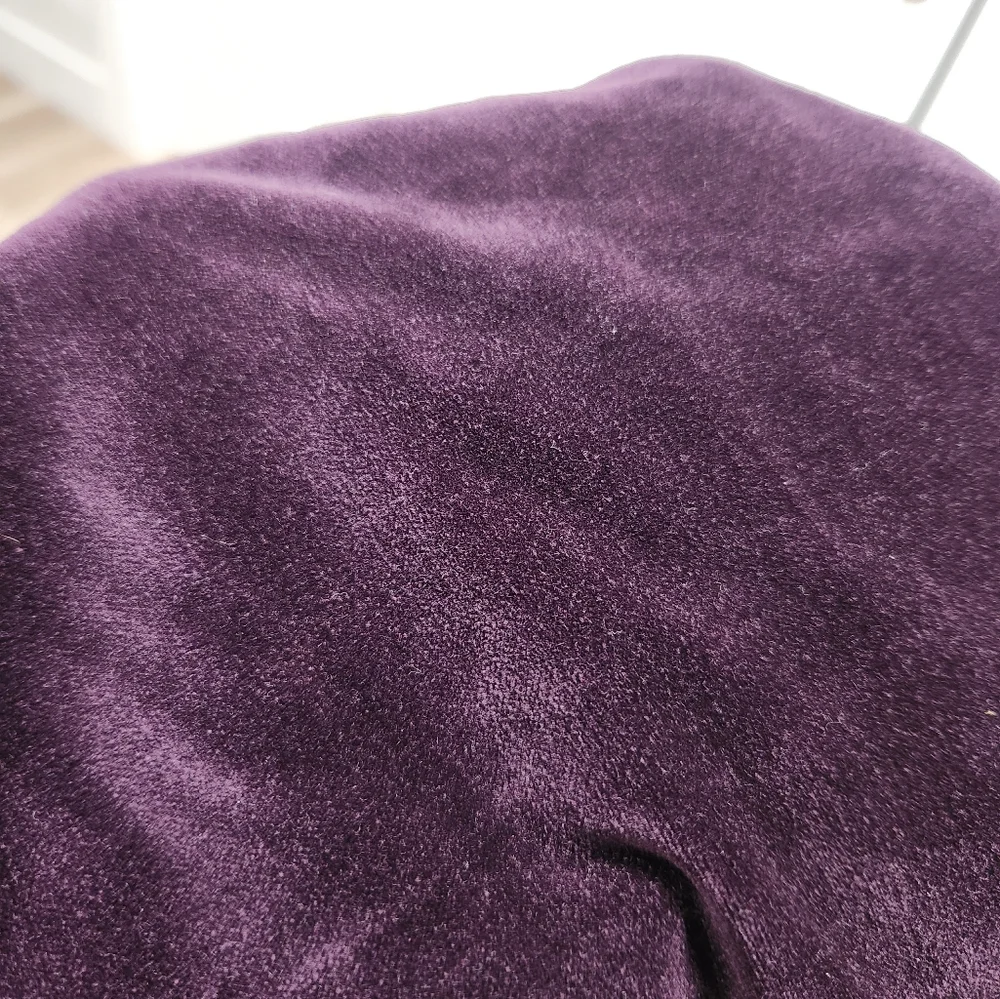 Purple Velvet Pillowcase - Picture 2 of 3